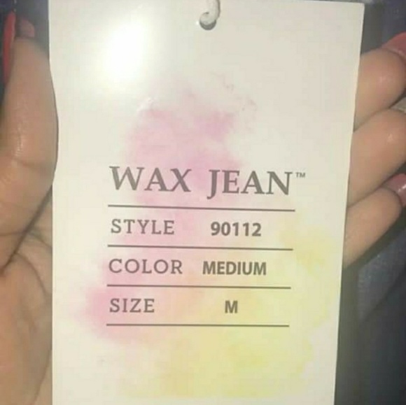 Fashion Nova ripped bermudas - Picture 4 of 5